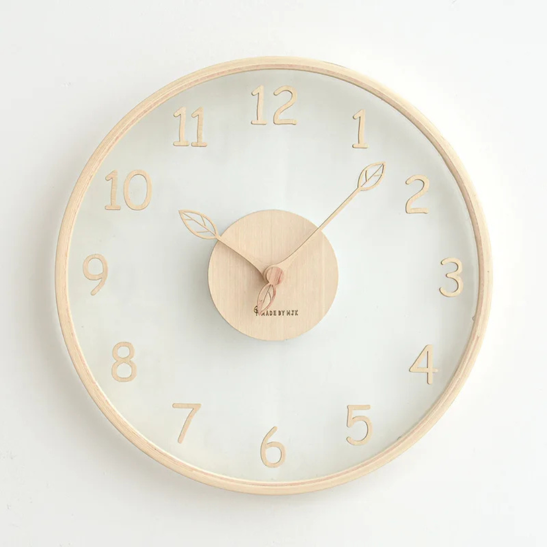 Noctis – Horloge Murale en Bois Élégante en Verre