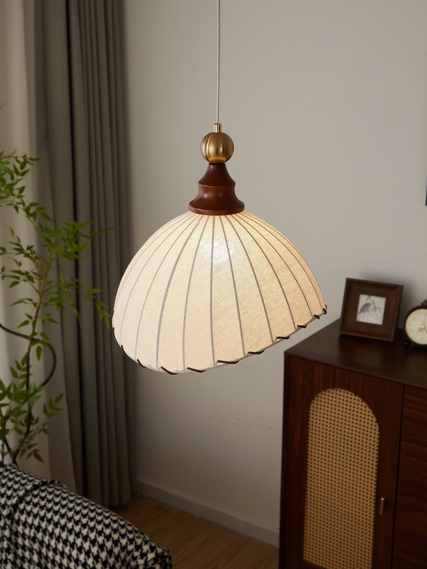Ombrelis - Suspension Moderne en Tissu