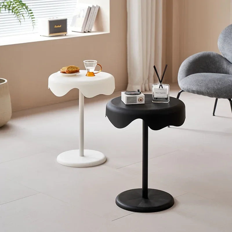 Vesta - Petite Table d’Appoint au Design Minimaliste pour le Salon et la Chambre à Coucher